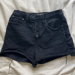 Madewell black faded short